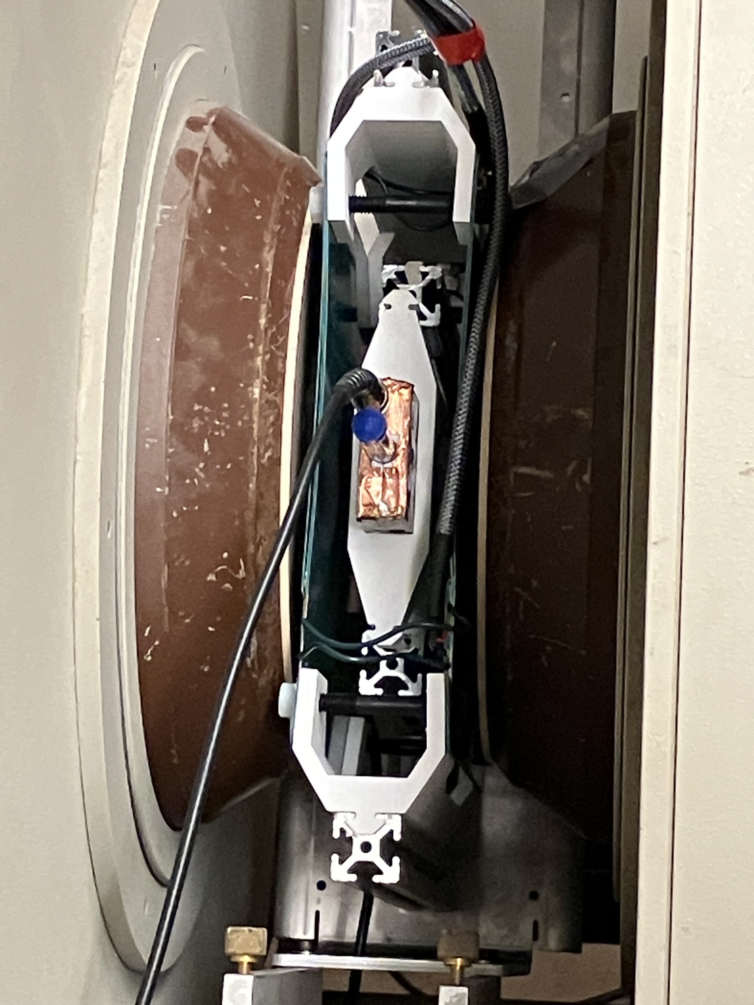 A photo of the gradient system installed in the magnet.